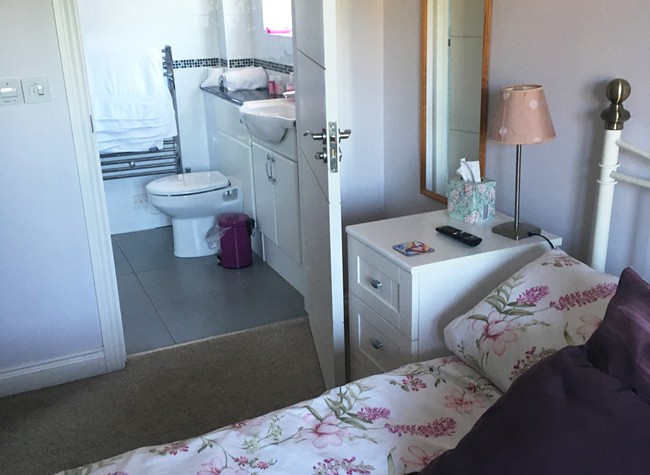 en-suite bathoom