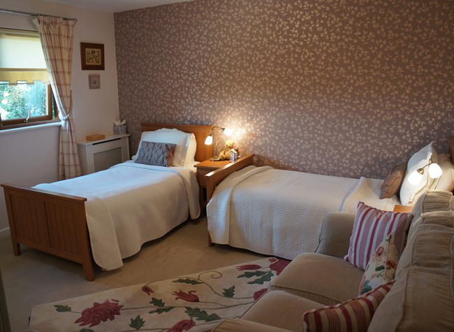 Twin bedroom